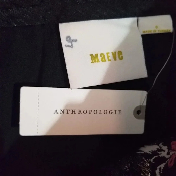 Maeve | Black & Metallic Floral Motif Ankle Pants Sz 0 - Picture 6 of 8